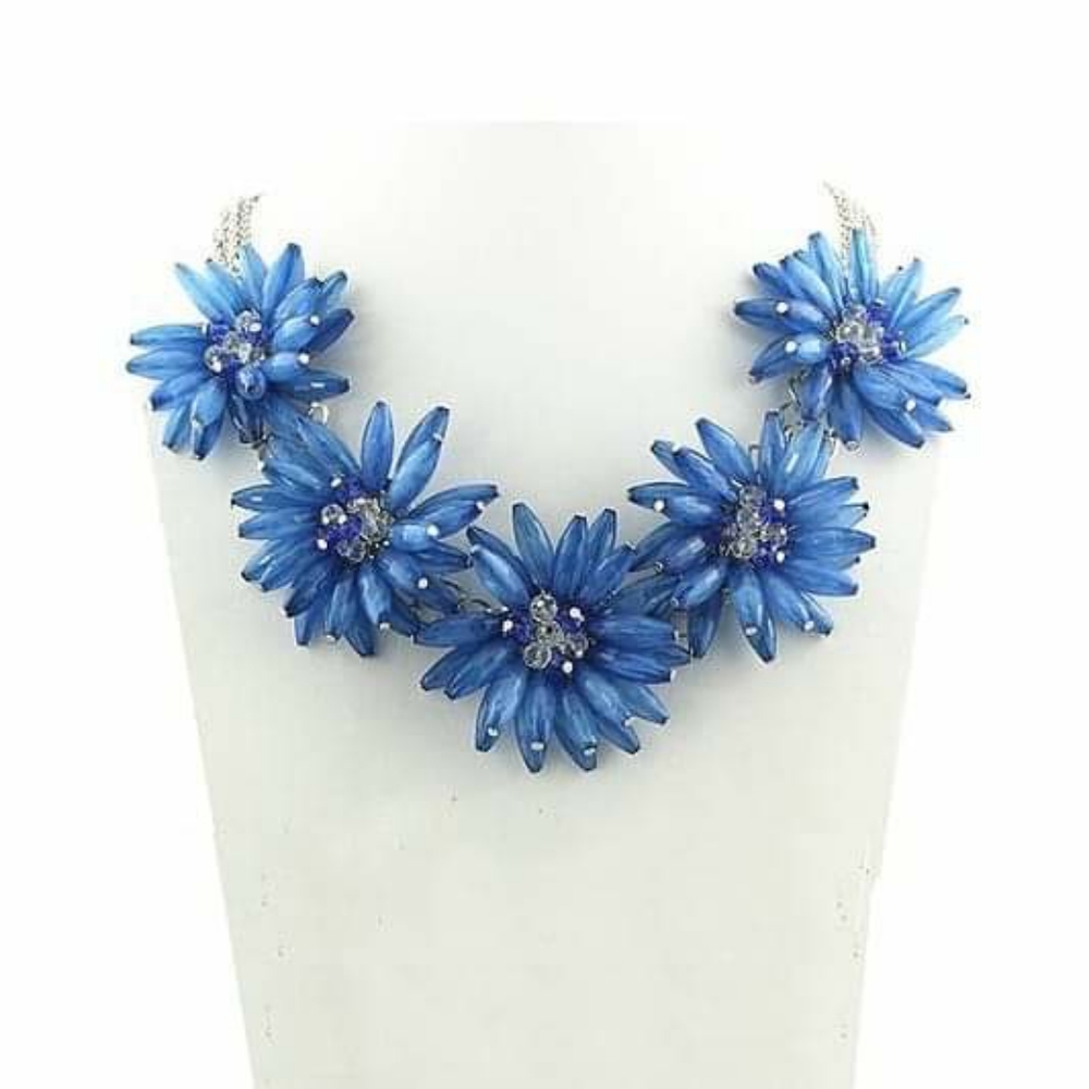 Floral necklace